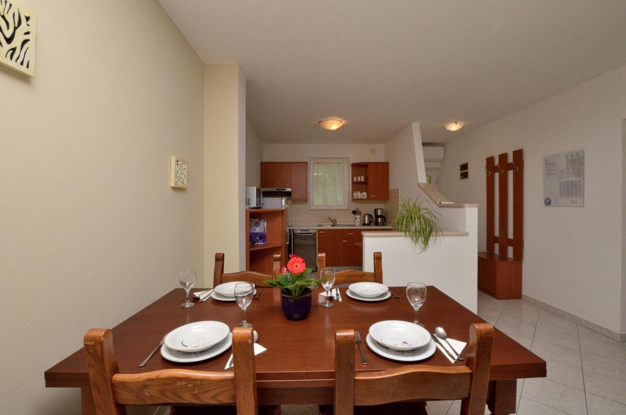 Apartments Marijana อิตชิชี ภายนอก รูปภาพ